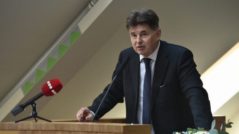 Piackutatással és oktatással segíti a vállalkozókat a megújult BKIK Piackutatással és oktatással segíti a vállalkozókat a megújult BKIK